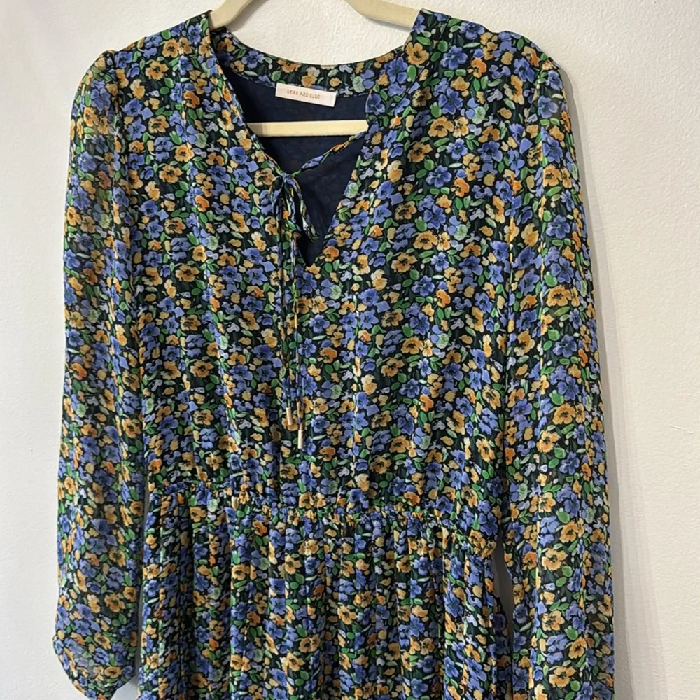 Skies are Blue Daisy Print Pleated Mini Dress - Picture 4 of 12
